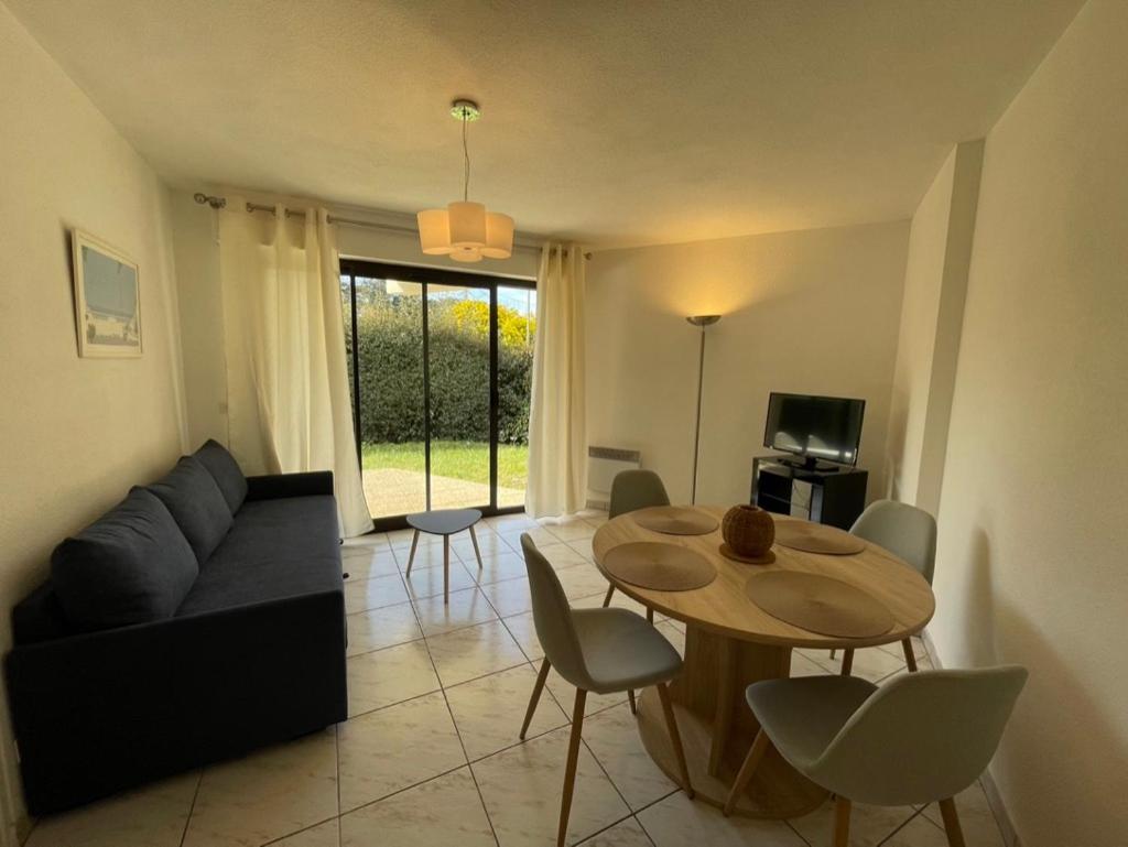 Appartamento Charmant Rez De Jardin - 900M Plage De Pontaillac Royan Esterno foto